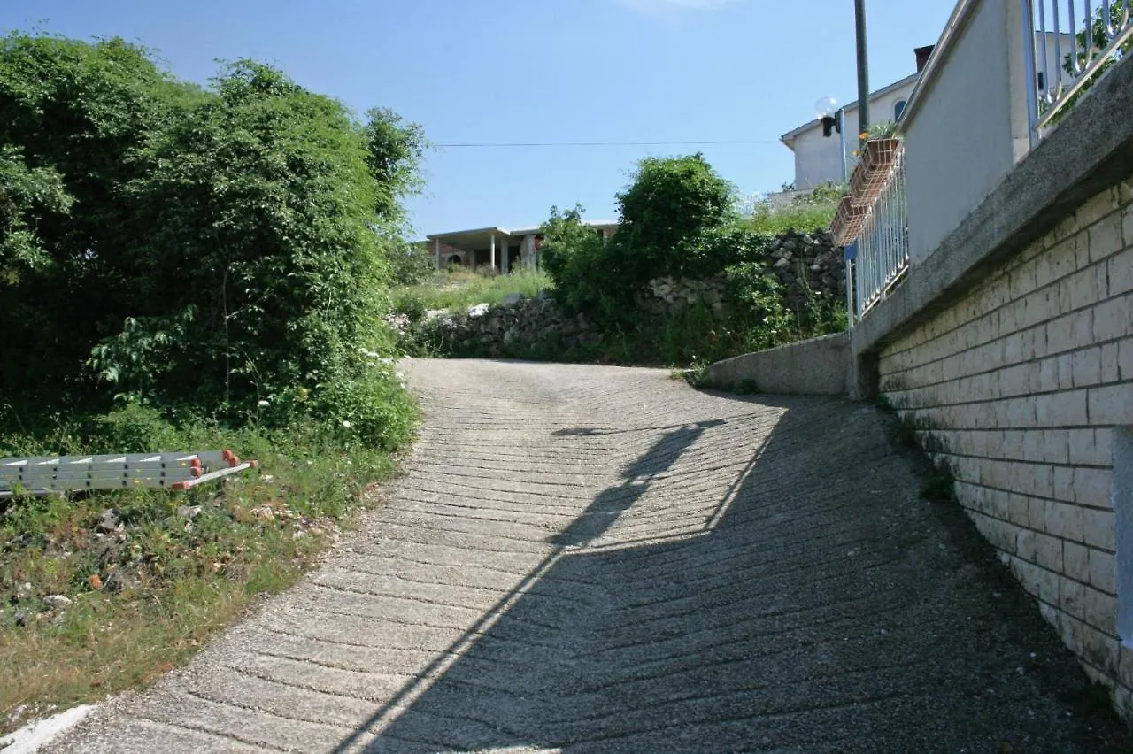 Apartments With A Parking Space Vrbnik, Krk - 5392